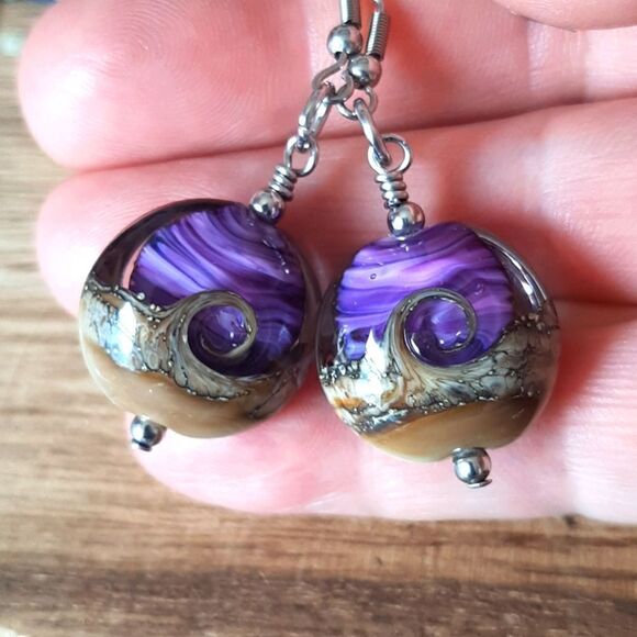 Wicked Treasures Jewelry - Lampwork Glass Spree Drop Earrings